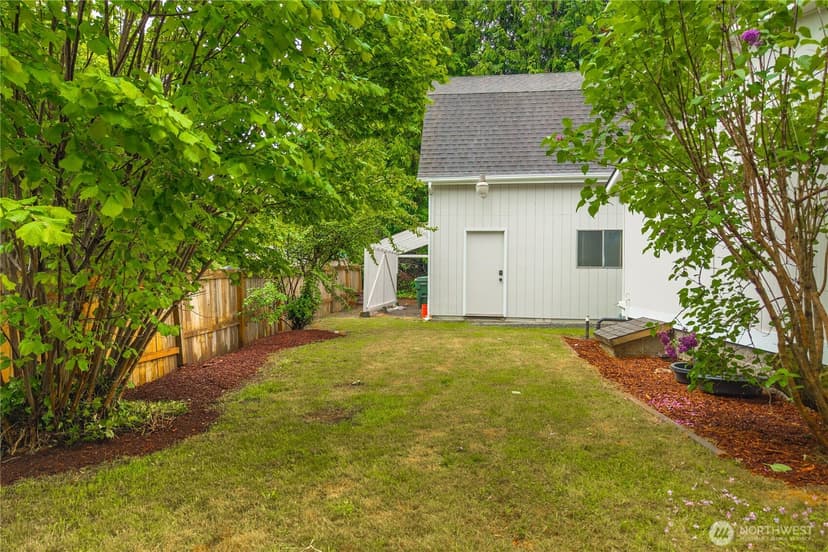 Property photo for 11814 4th Street E, Edgewood photo 35