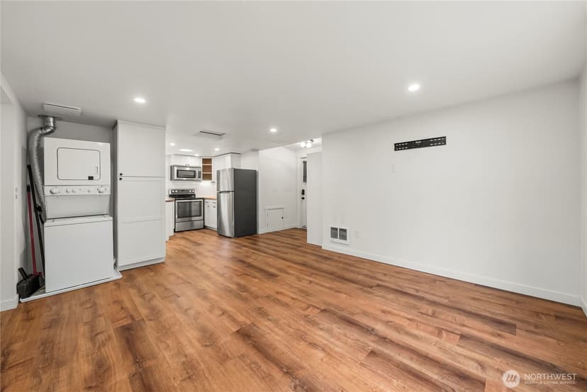 Property photo for 11814 4th Street E, Edgewood photo 29
