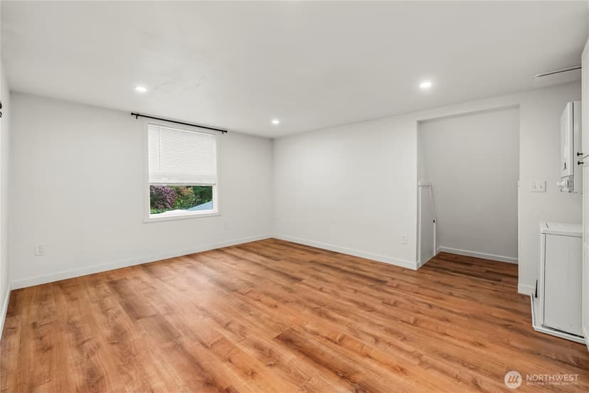 Property photo for 11814 4th Street E, Edgewood photo 30