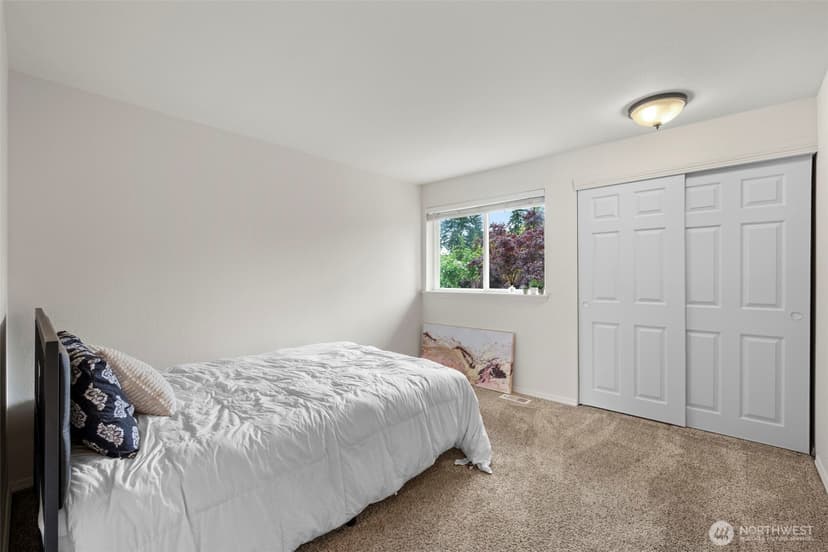 Property photo for 816 151st Place SW, Lynnwood photo 21