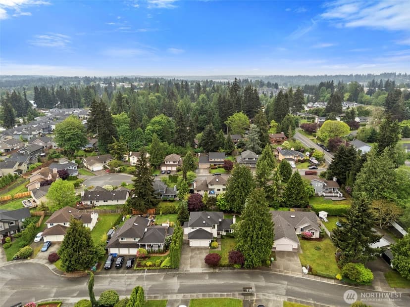 Property photo for 816 151st Place SW, Lynnwood photo 30