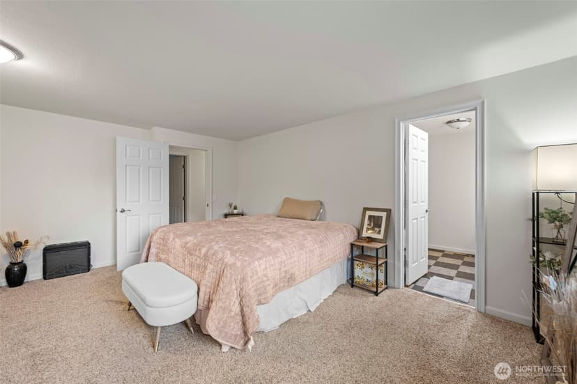 Property photo for 816 151st Place SW, Lynnwood photo 17