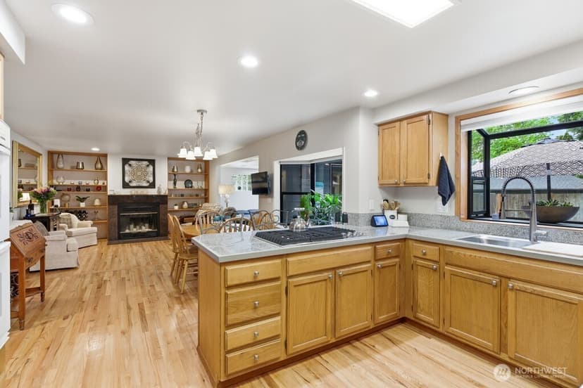 Property photo for 20712 33rd Avenue W, Lynnwood photo 12