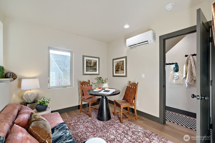 Property photo for 4586 22nd Avenue SW, Seattle photo 18
