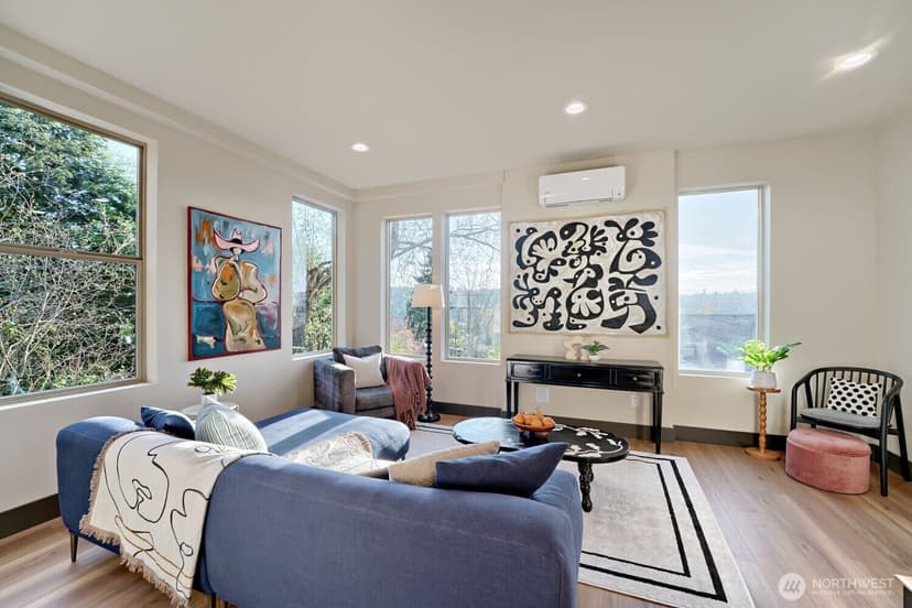Property photo for 4586 22nd Avenue SW, Seattle photo 6