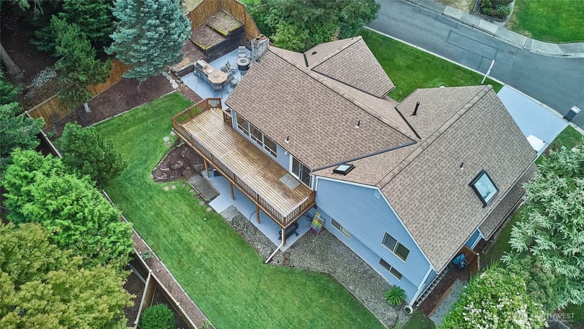 Property photo for 1404 S 290th Place, Federal Way photo 21