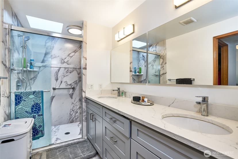 Property photo for 1404 S 290th Place, Federal Way photo 11