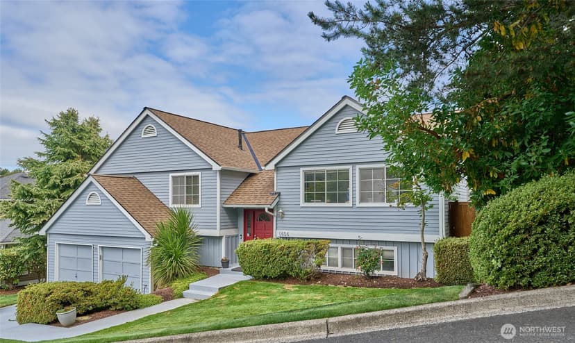 Property photo for 1404 S 290th Place, Federal Way photo 2