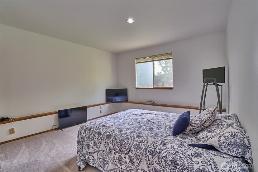 Property photo for 1404 S 290th Place, Federal Way photo 20