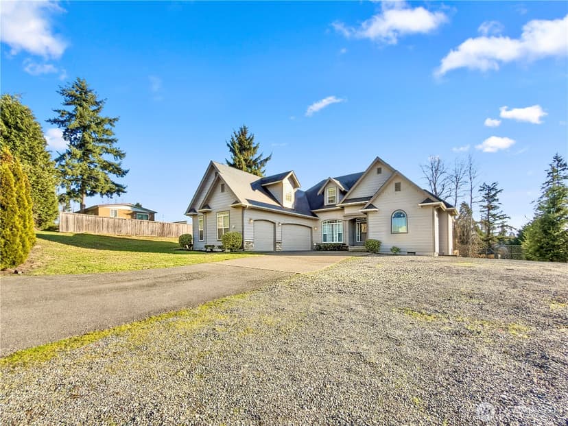 Property photo for 6712 94th Street E, Puyallup photo 2