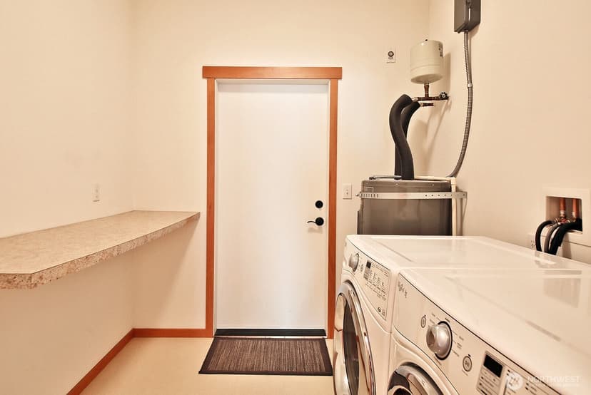 Property photo for 259 Laurel Loop, Langley photo 21