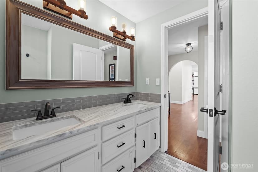 Property photo for 2015 Fremont Street, Tacoma photo 16