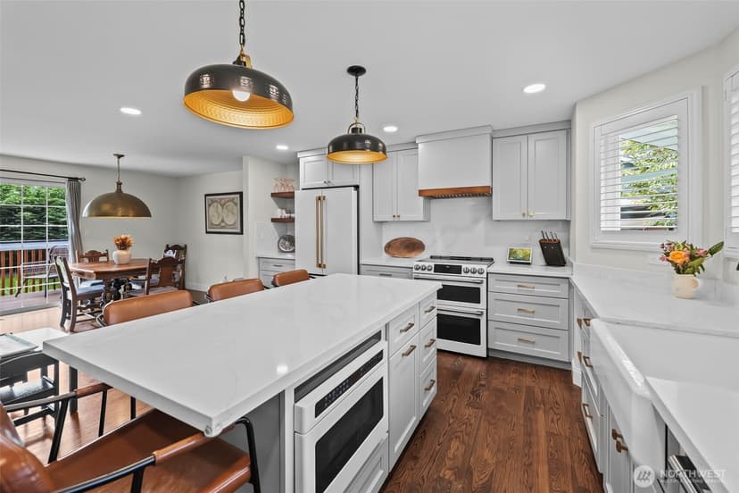 Property photo for 2015 Fremont Street, Tacoma photo 8