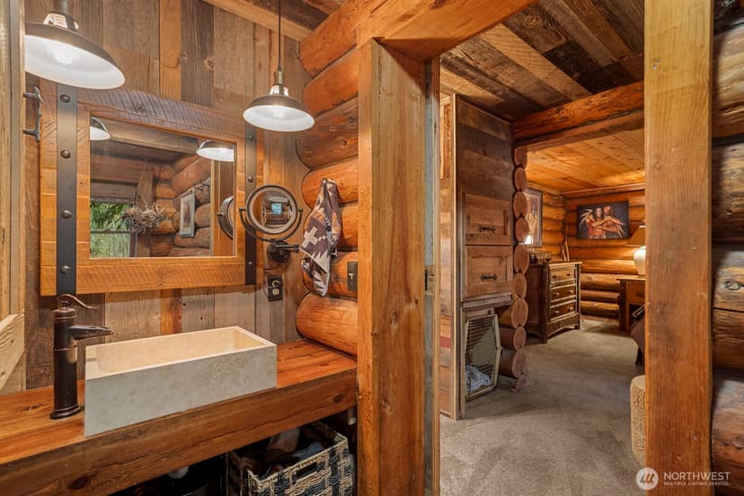 Property photo for 18904 233rd Avenue NE, Woodinville photo 15