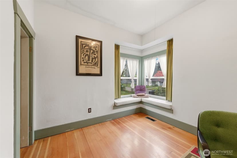 Property photo for 4837 S Sheridan Avenue, Tacoma photo 18