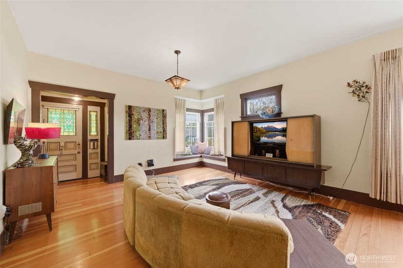 Property photo for 4837 S Sheridan Avenue, Tacoma photo 8
