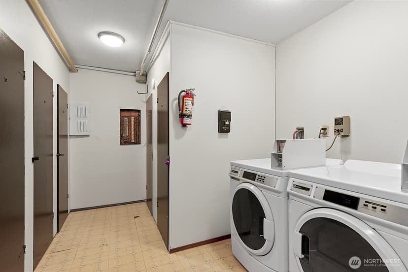 Property photo for 6557 4th Avenue NE #9, Seattle photo 16