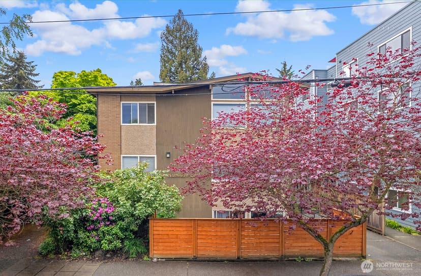 Property photo for 6557 4th Avenue NE #9, Seattle