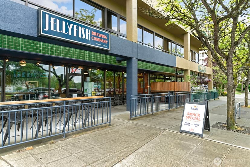Property photo for 6557 4th Avenue NE #9, Seattle photo 25