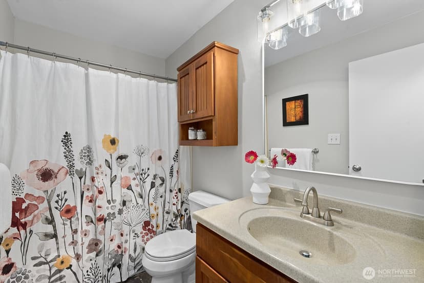 Property photo for 6557 4th Avenue NE #9, Seattle photo 15