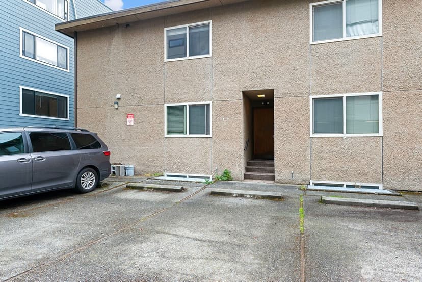 Property photo for 6557 4th Avenue NE #9, Seattle photo 18