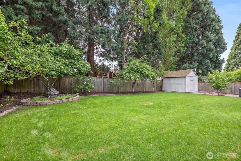 Property photo for 9219 S 237th Place, Kent photo 30