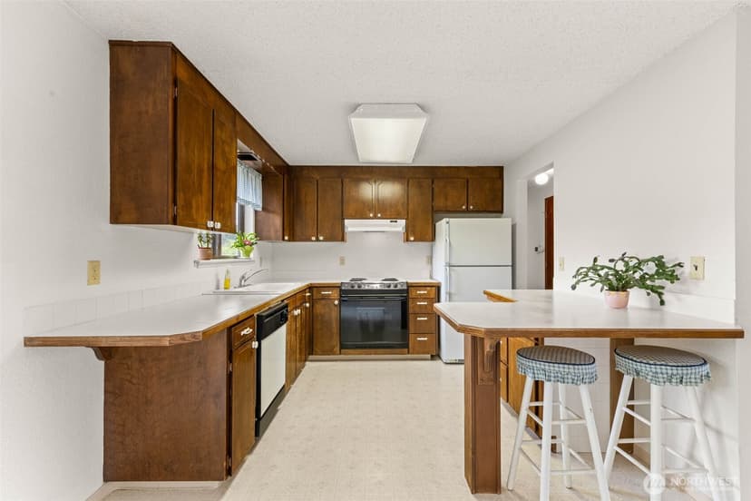 Property photo for 4508 Military Road E, Tacoma photo 11