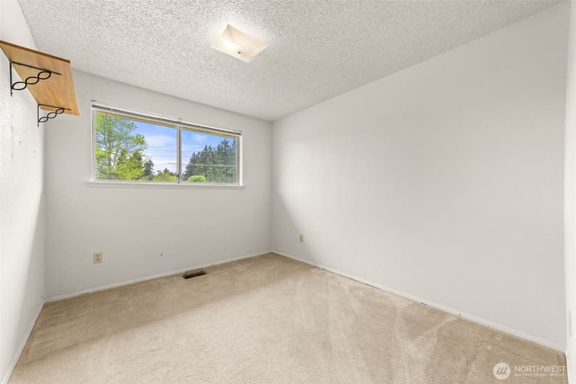 Property photo for 4508 Military Road E, Tacoma photo 14