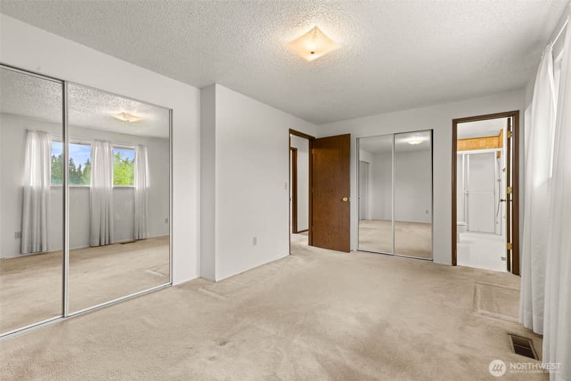 Property photo for 4508 Military Road E, Tacoma photo 17