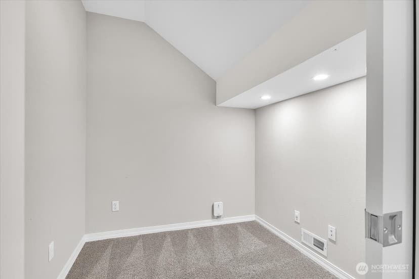 Property photo for 3417 77th Avenue SE, Mercer Island photo 27
