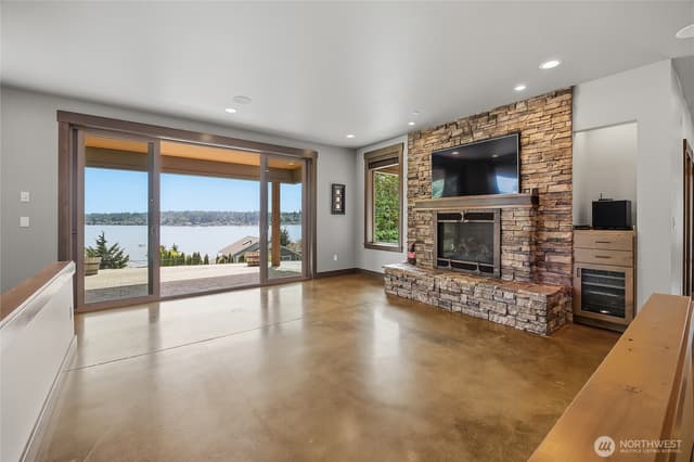 Property photo for 11027 Vernon Road, Lake Stevens photo 5