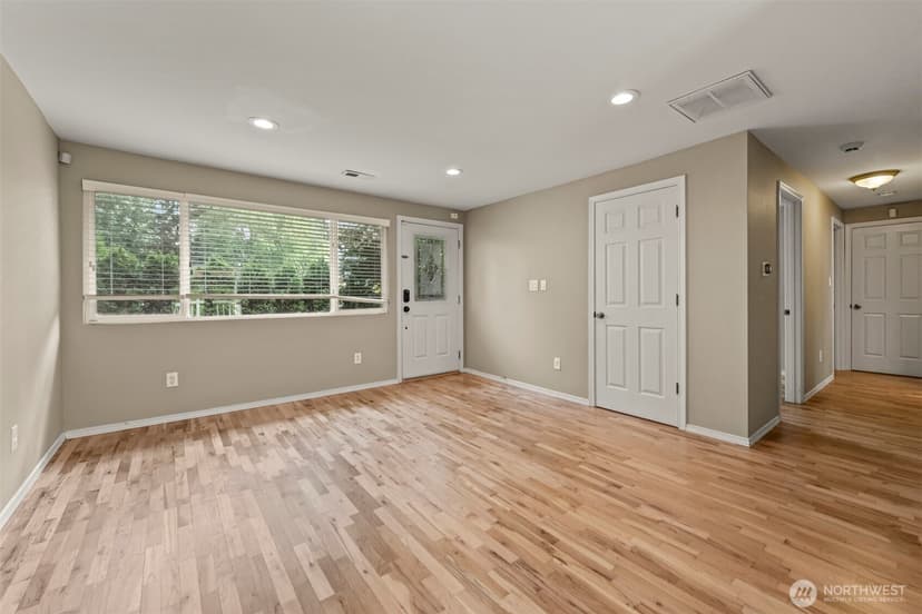 Property photo for 16608 NE 9th Street, Bellevue photo 7