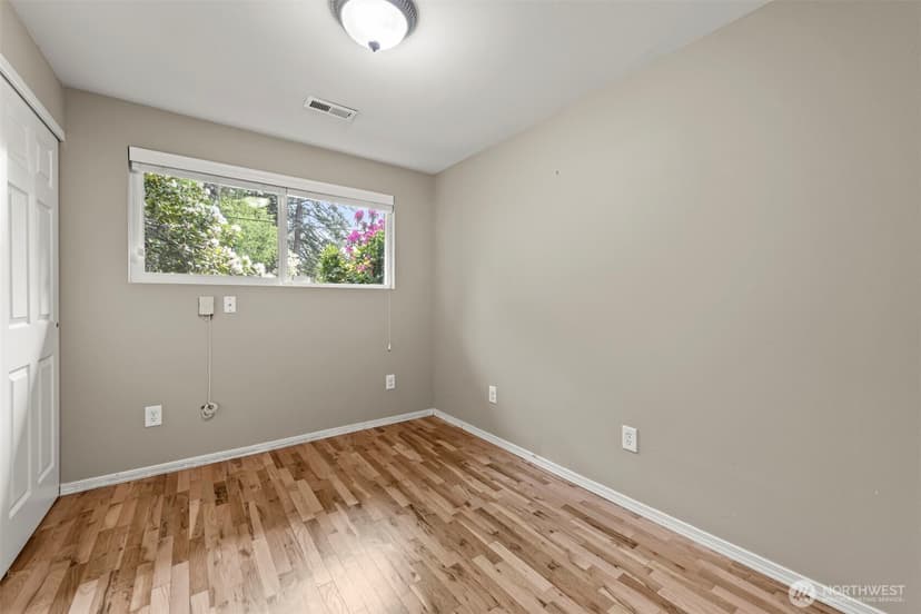 Property photo for 16608 NE 9th Street, Bellevue photo 17
