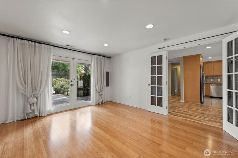 Property photo for 16608 NE 9th Street, Bellevue photo 13