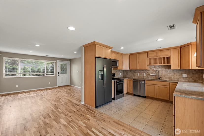 Property photo for 16608 NE 9th Street, Bellevue photo 11