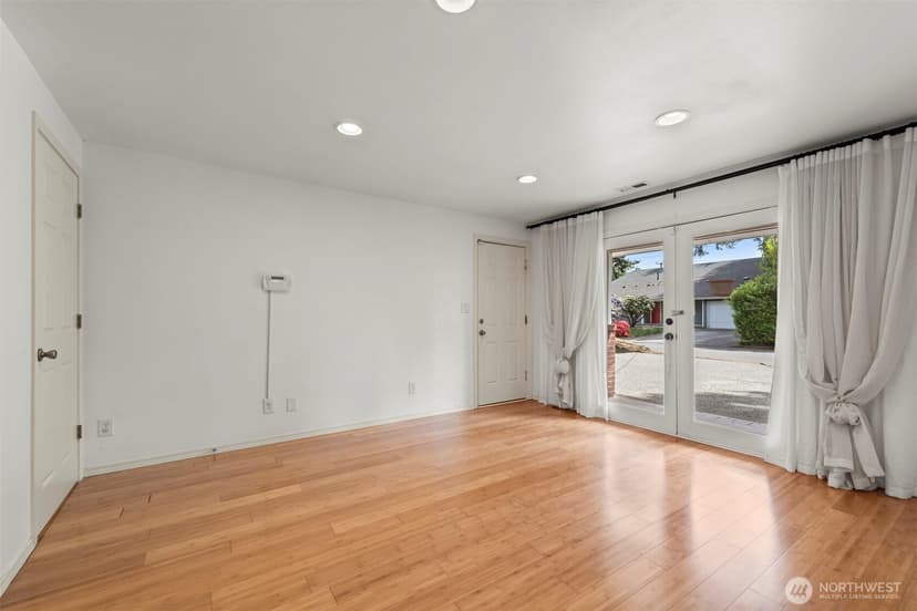 Property photo for 16608 NE 9th Street, Bellevue photo 12