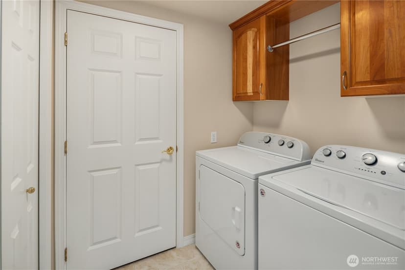 Property photo for 4406 Providence Point Place SE #302, Issaquah photo 21