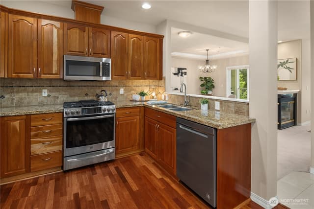 Property photo for 4406 Providence Point Place SE #302, Issaquah photo 4
