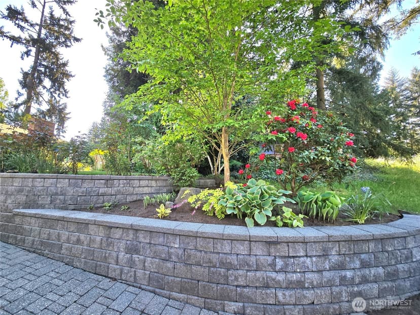Property photo for 313 NE 191 Street, Shoreline photo 2
