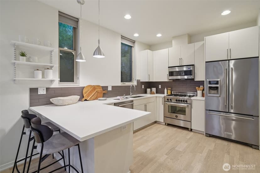 Property photo for 3817 B California Avenue SW, Seattle photo 13