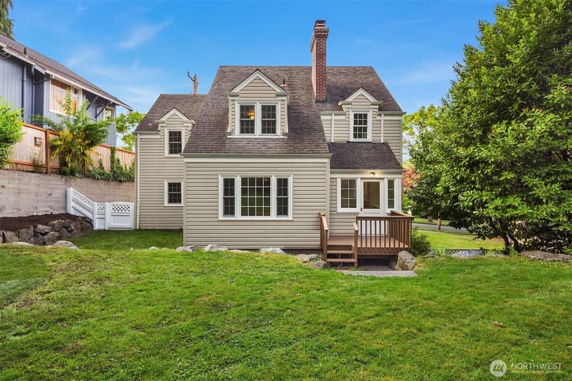 Property photo for 409 W Dravus Street, Seattle photo 18