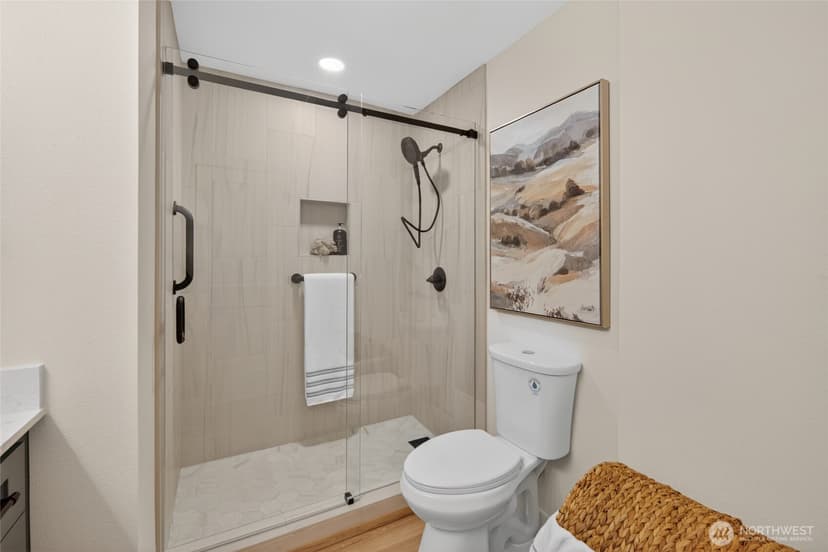 Property photo for 20017 Locust Way, Lynnwood photo 17
