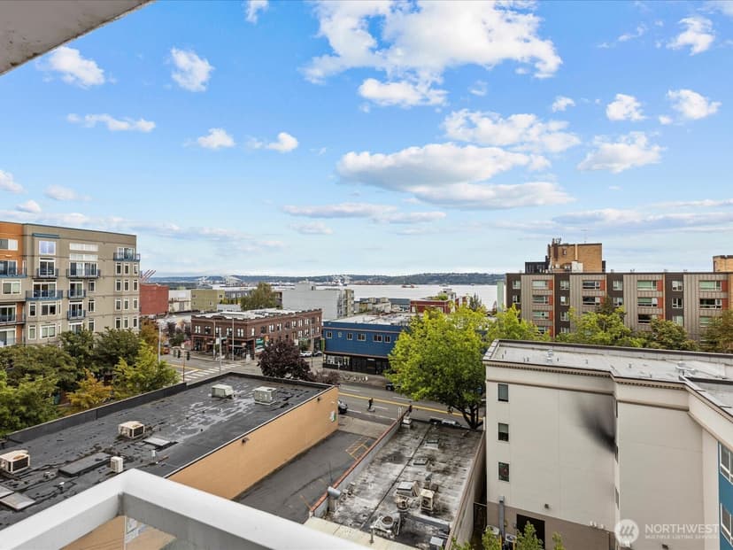 Property photo for 121 Vine Street #601, Seattle photo 5