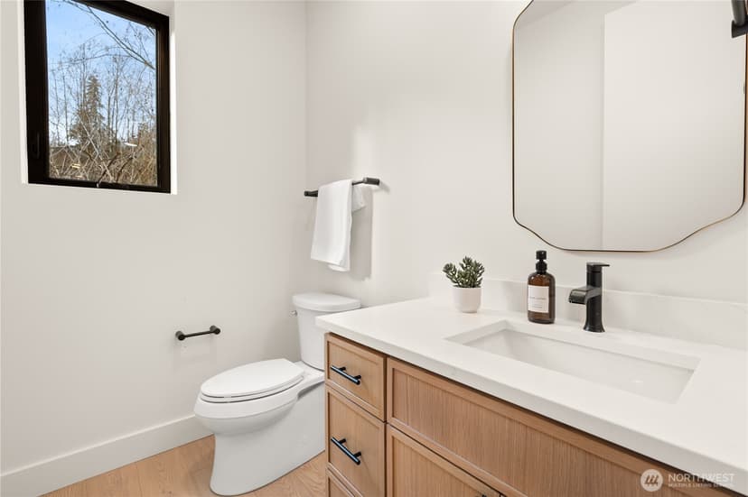Property photo for 300 SE 208th Street, Bothell photo 21