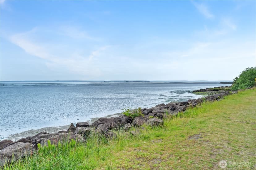 Property photo for 556 Duck Lake Drive NE, Ocean Shores photo 21