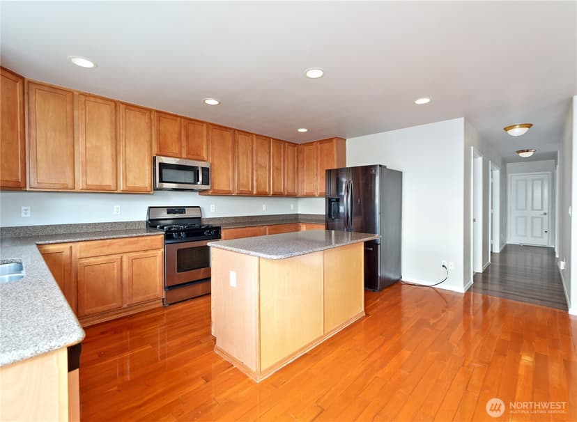 Property photo for 33060 41st Place S, Federal Way photo 9
