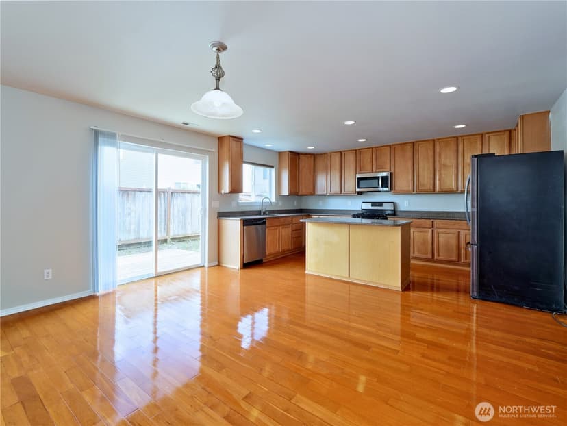 Property photo for 33060 41st Place S, Federal Way photo 10