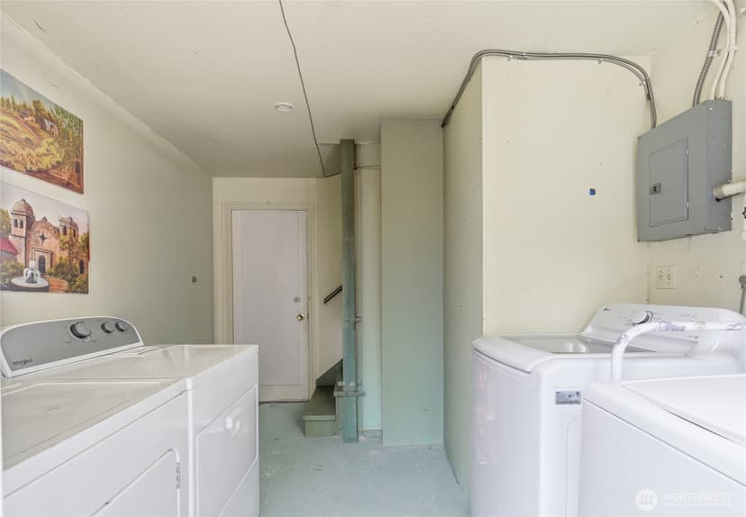 Property photo for 3444 34th Avenue W, Seattle photo 16
