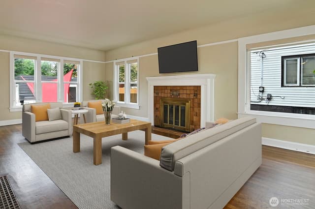 Property photo for 1113 26th Avenue S, Seattle photo 3