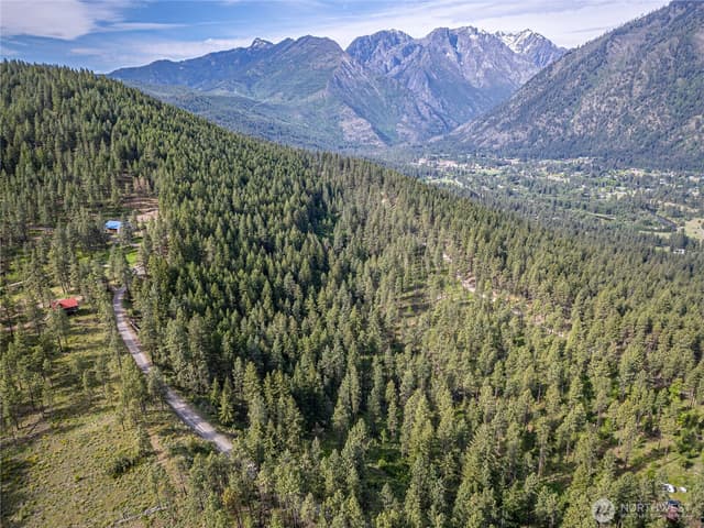 Property photo for 329 First Grade Road, Leavenworth photo 3